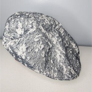 NEW Giovannio Of New York Blue Psychedelic Beret Hat 57728